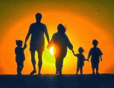 Estudo para o encontro de casais on line. Tema: O mito da família perfeita. Ao vivo hoje as 19h aqui.